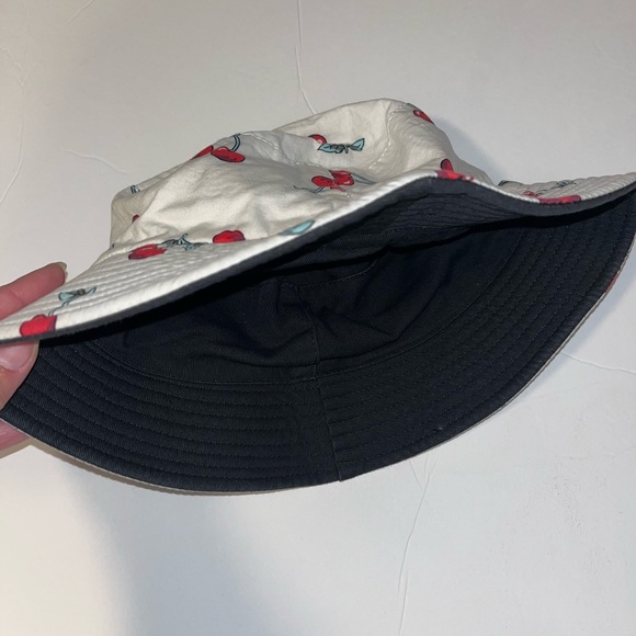 Unisex Cherry Print Double-Side-Wear Reversible Bucket Hat - Picture 9 of 9
